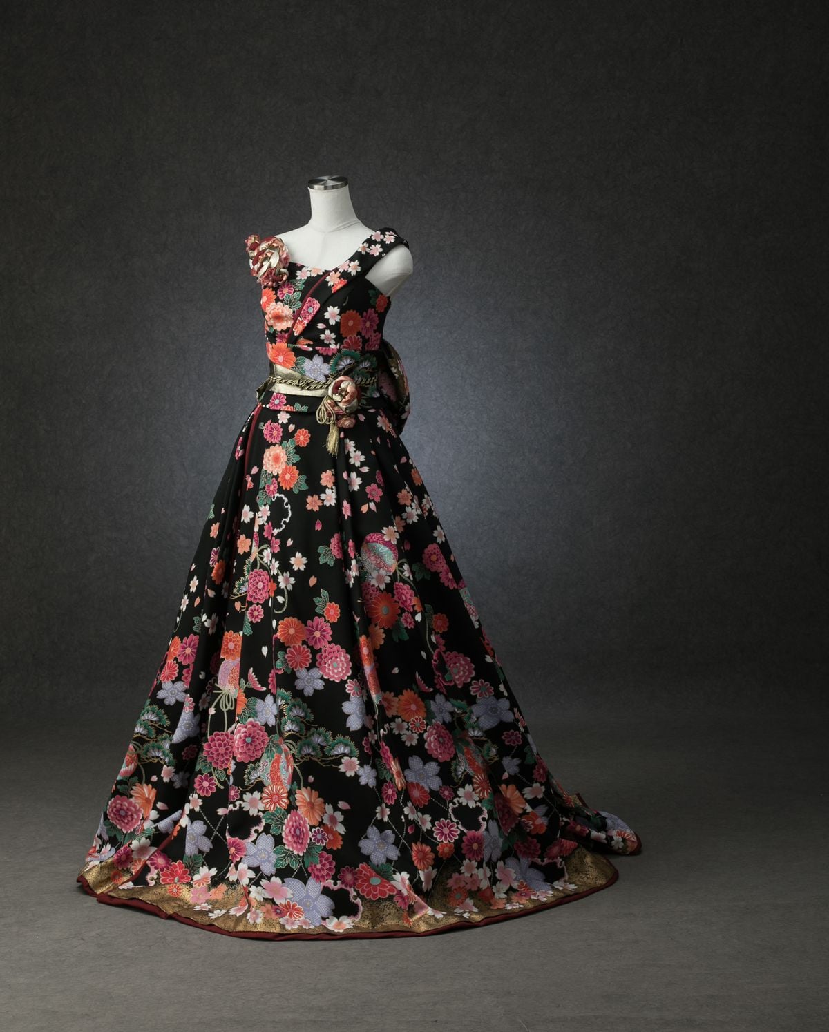 C-18 - カラードレス