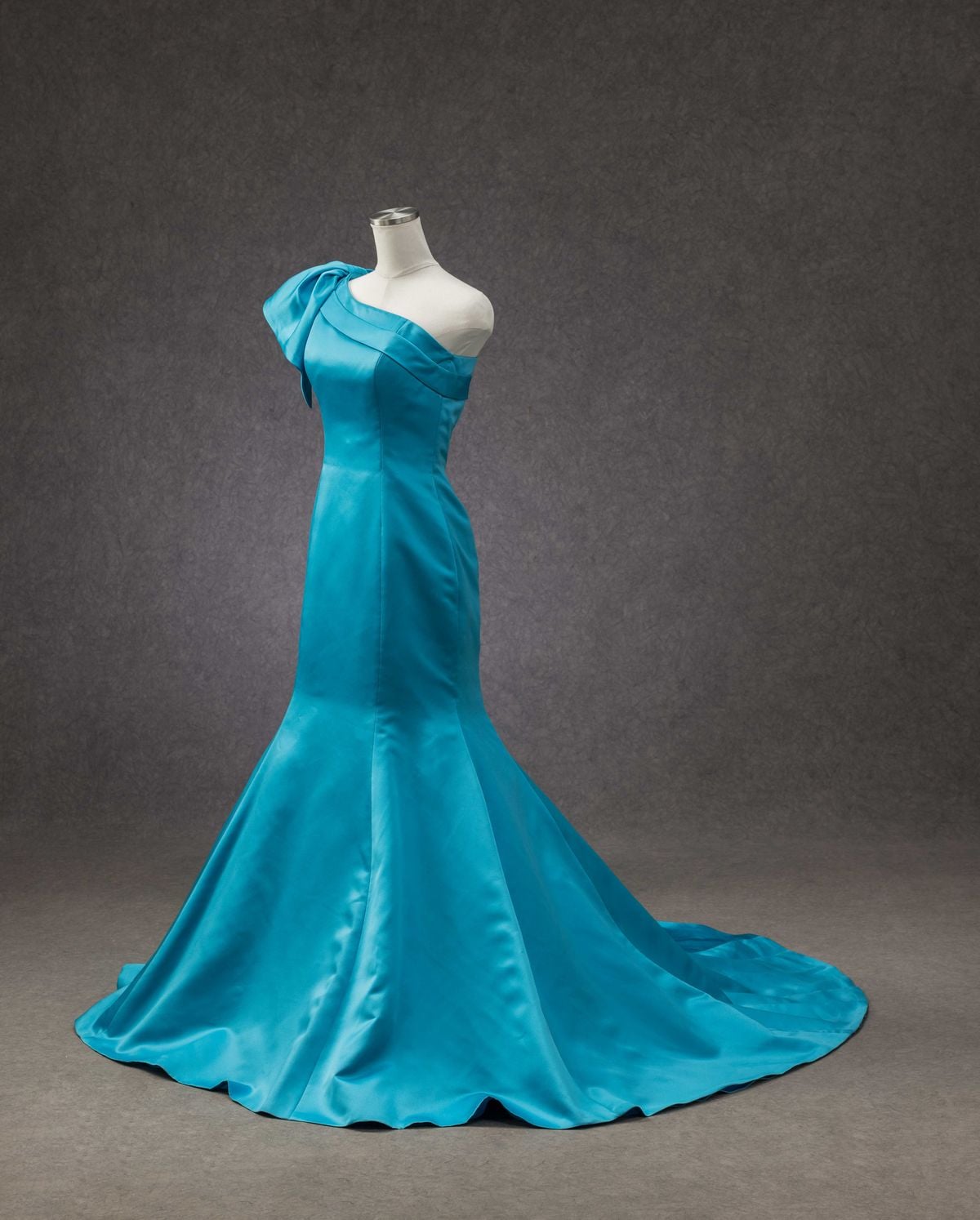 C-75 - カラードレス