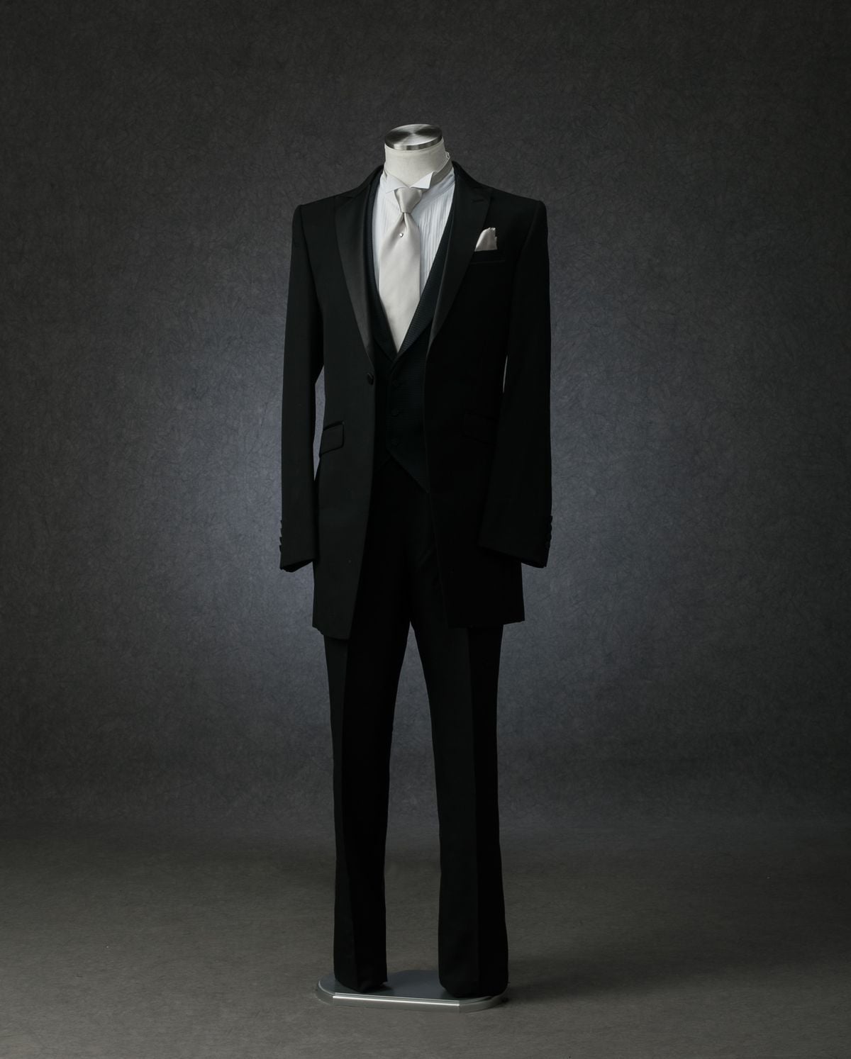 TX-13 - タキシード