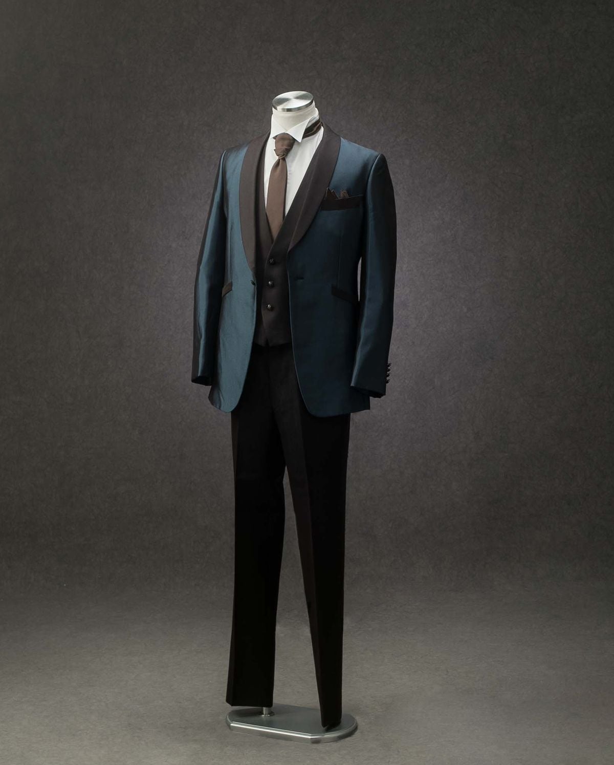 TX-18 - タキシード