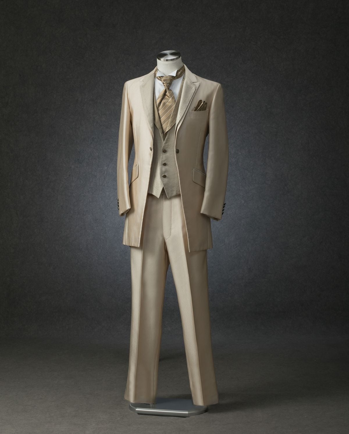 TX-5 - タキシード