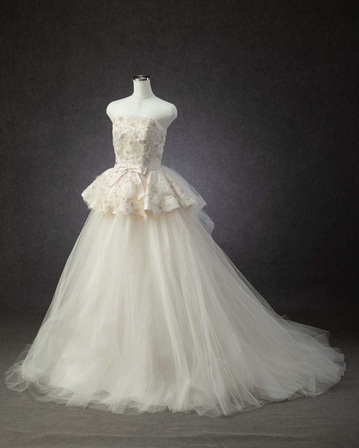 W-10 - ウェディングドレス