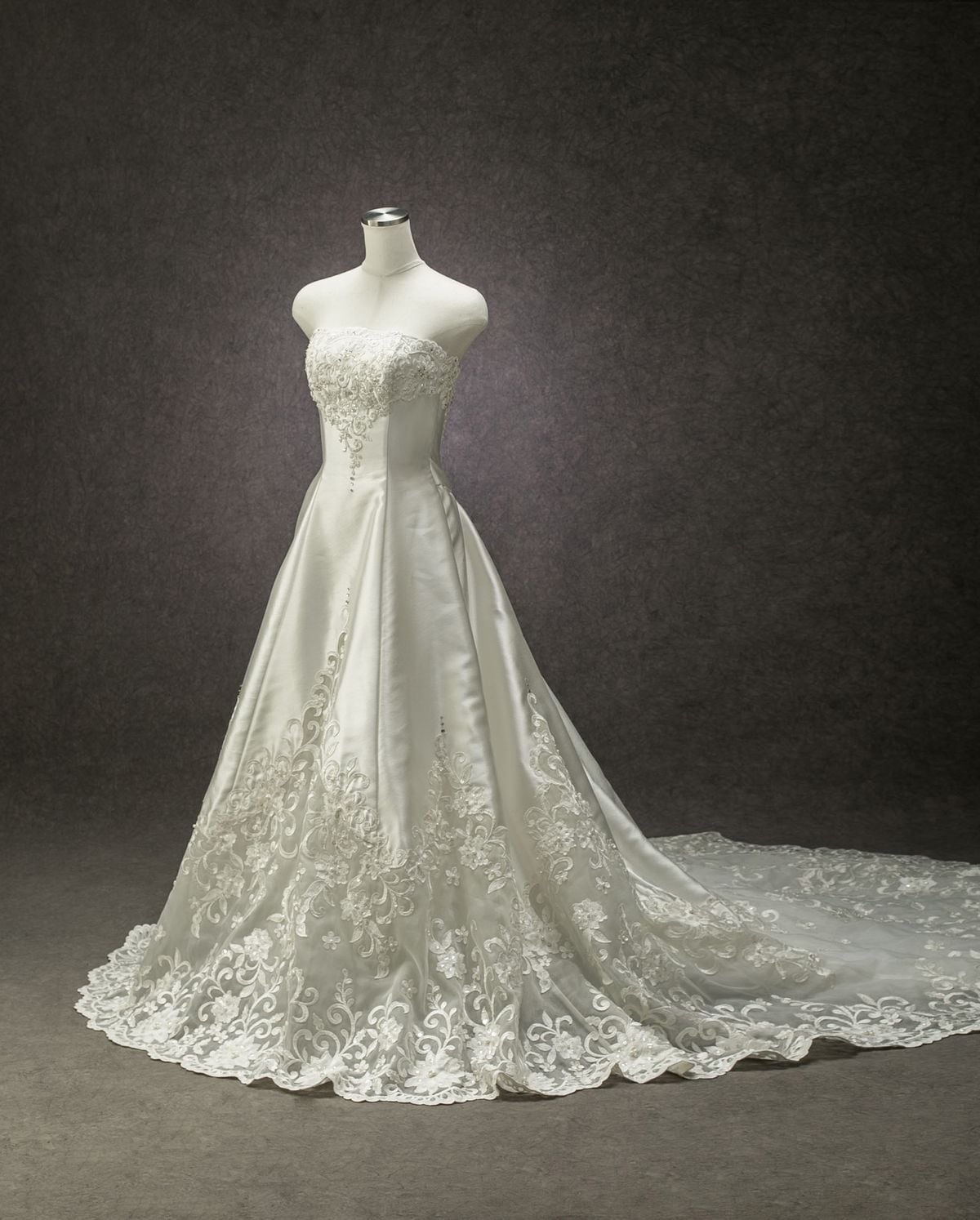 W-100 - ウェディングドレス