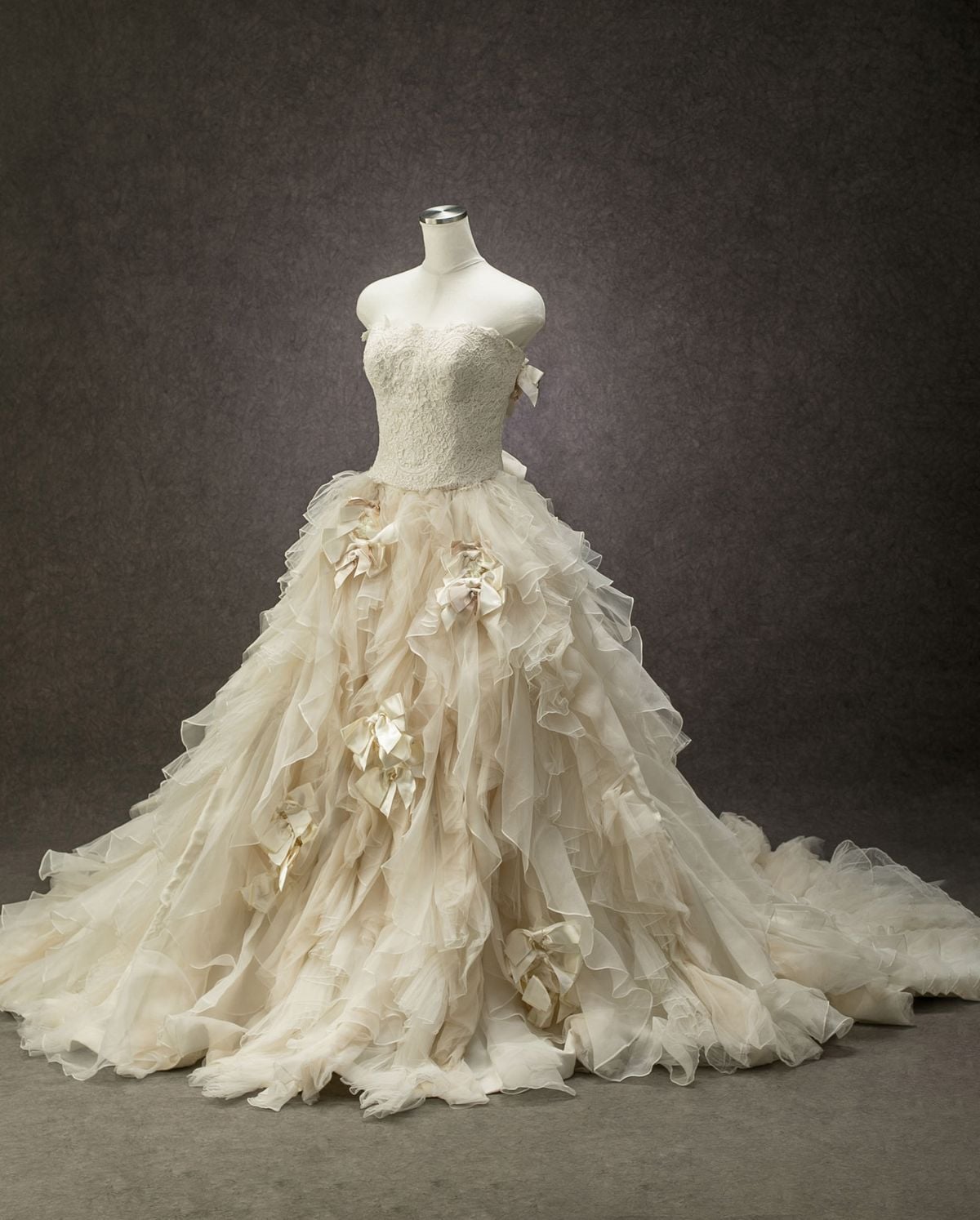 W-102 - ウェディングドレス