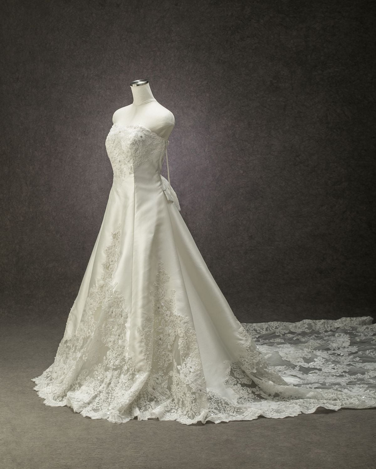 W-105 - ウェディングドレス