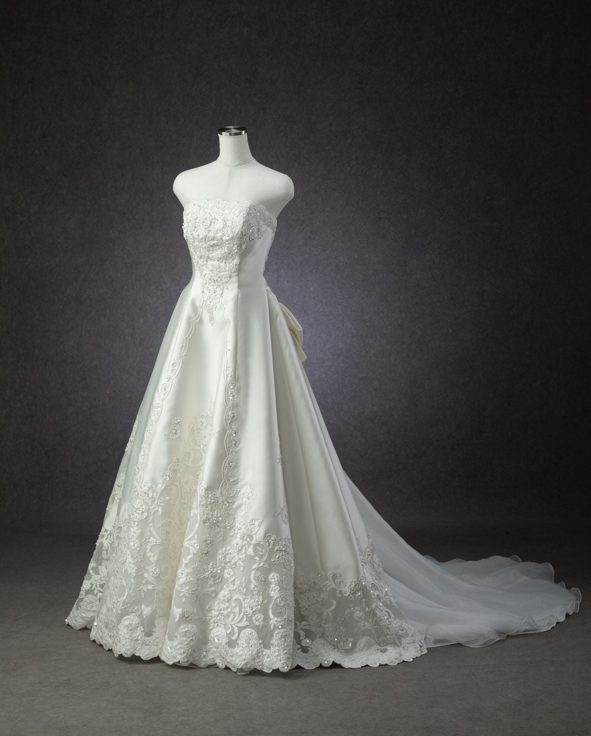 W-12 - ウェディングドレス