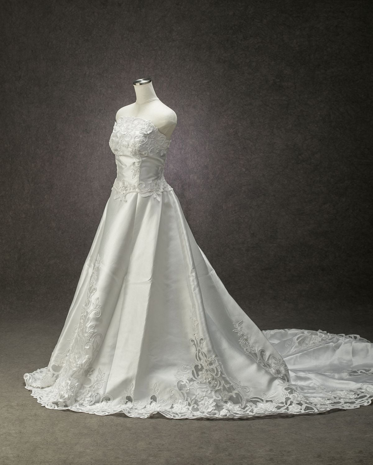 W-125 - ウェディングドレス