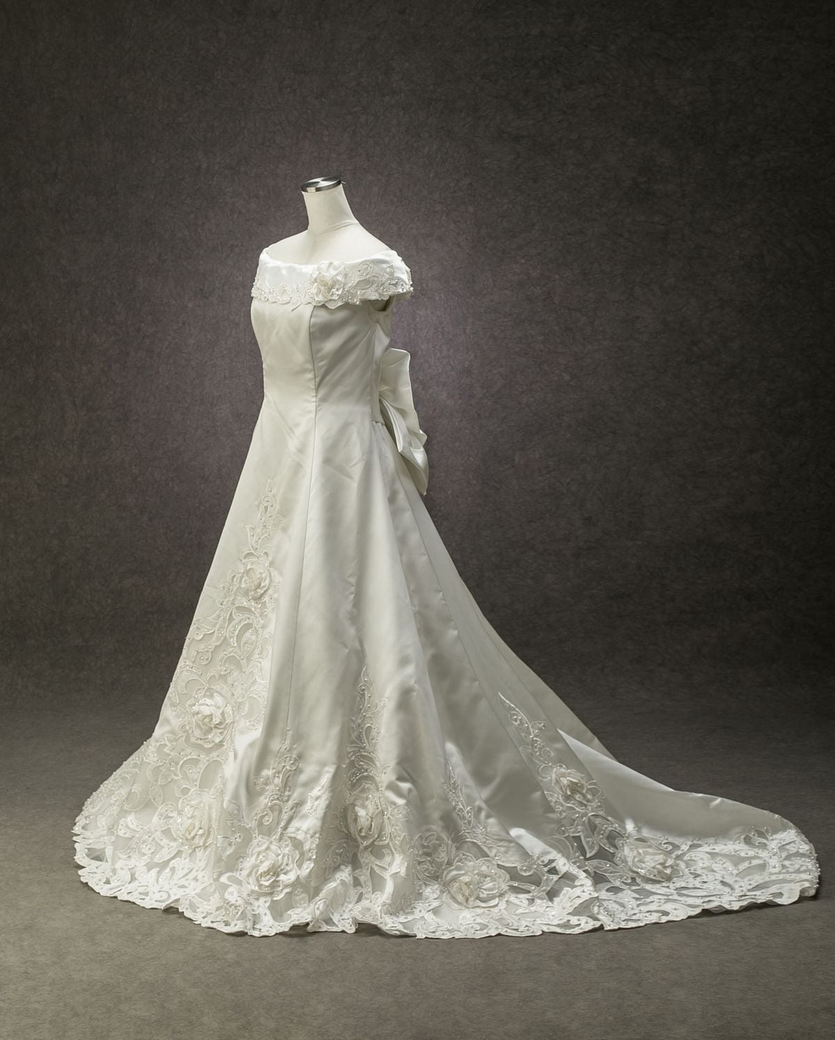 W-129 - ウェディングドレス