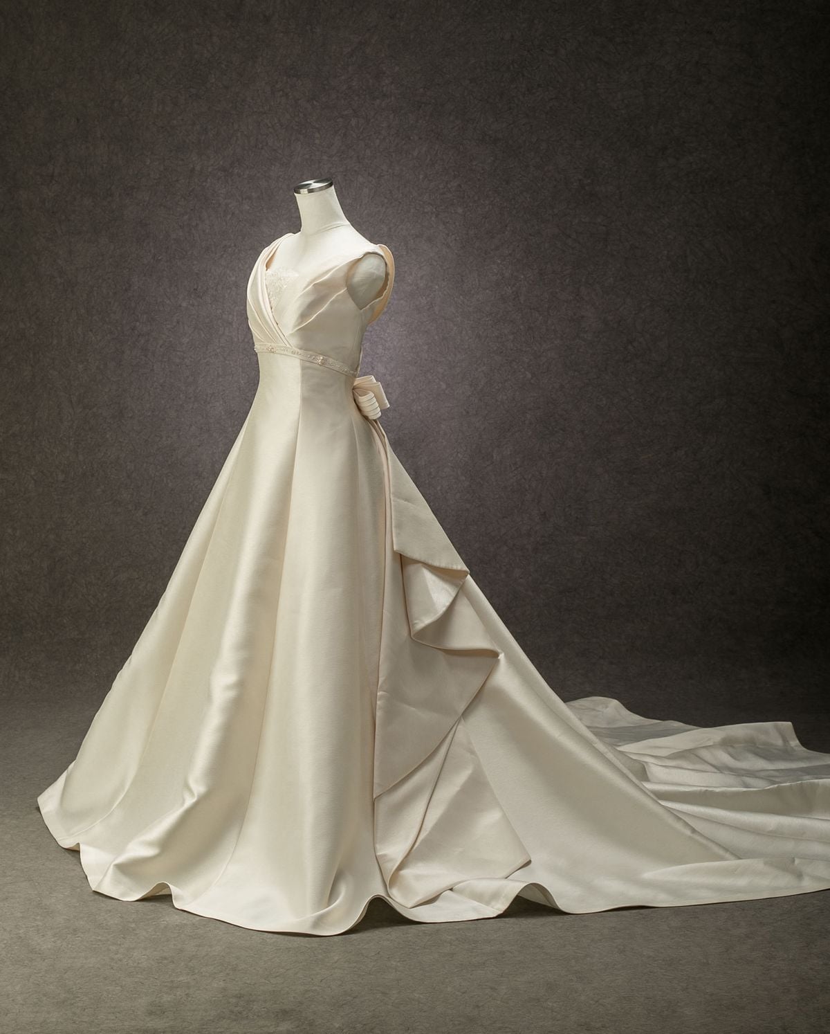 W-131 - ウェディングドレス