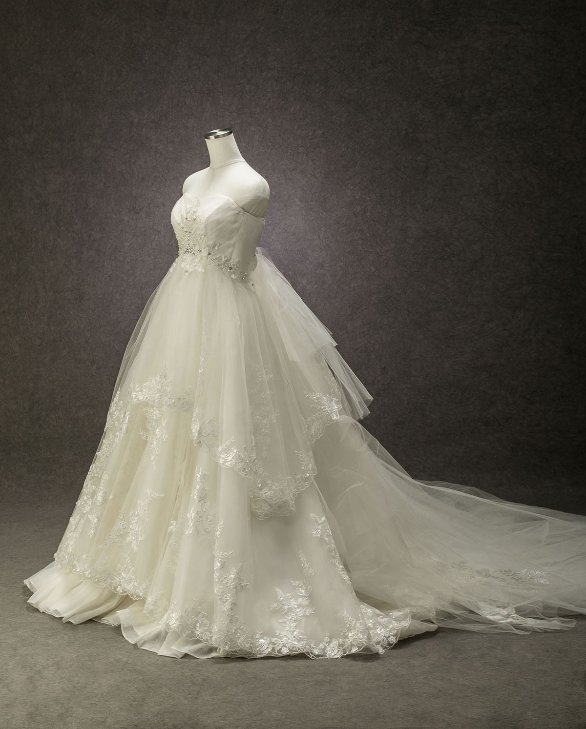 W-136 - ウェディングドレス