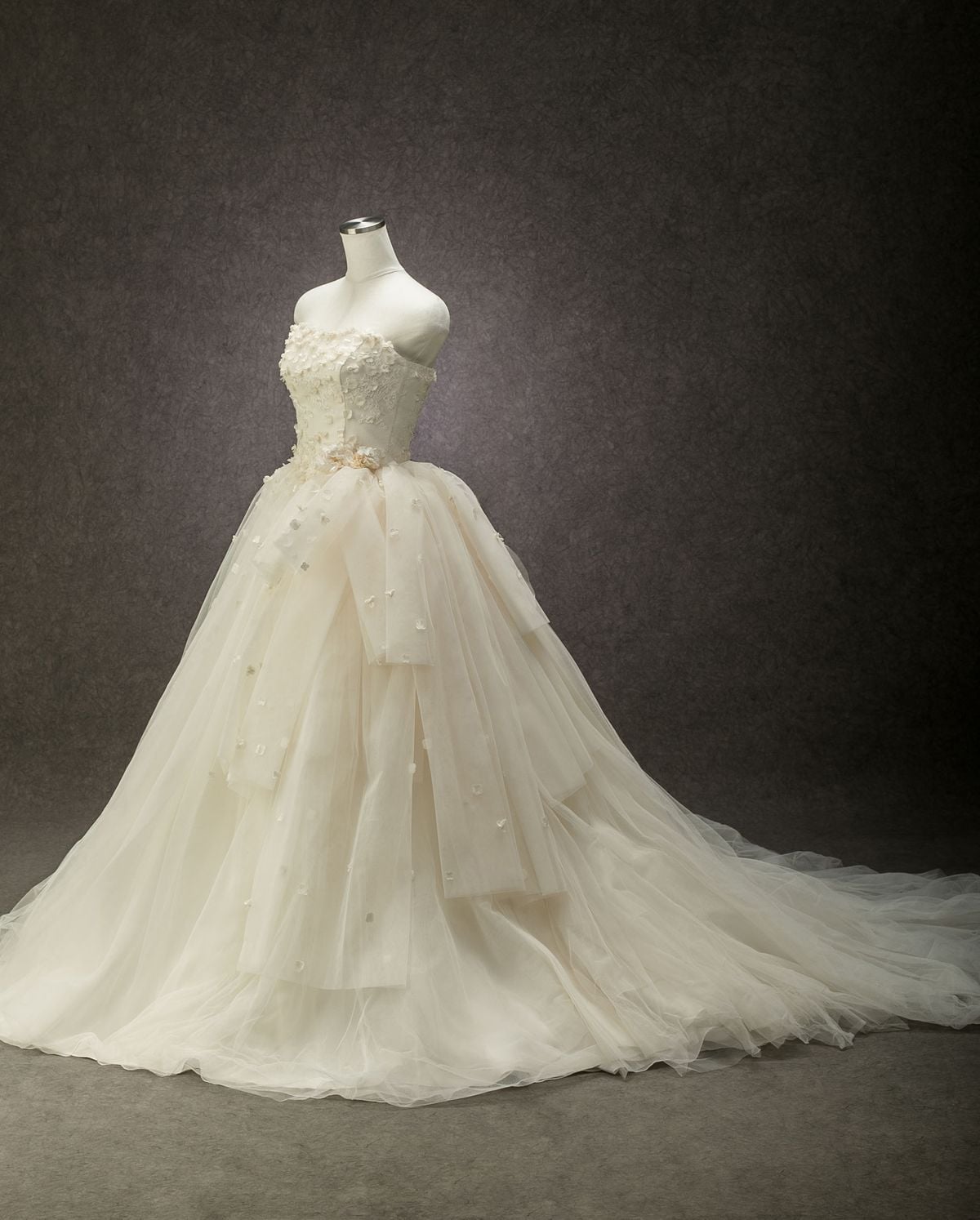 W-137 - ウェディングドレス