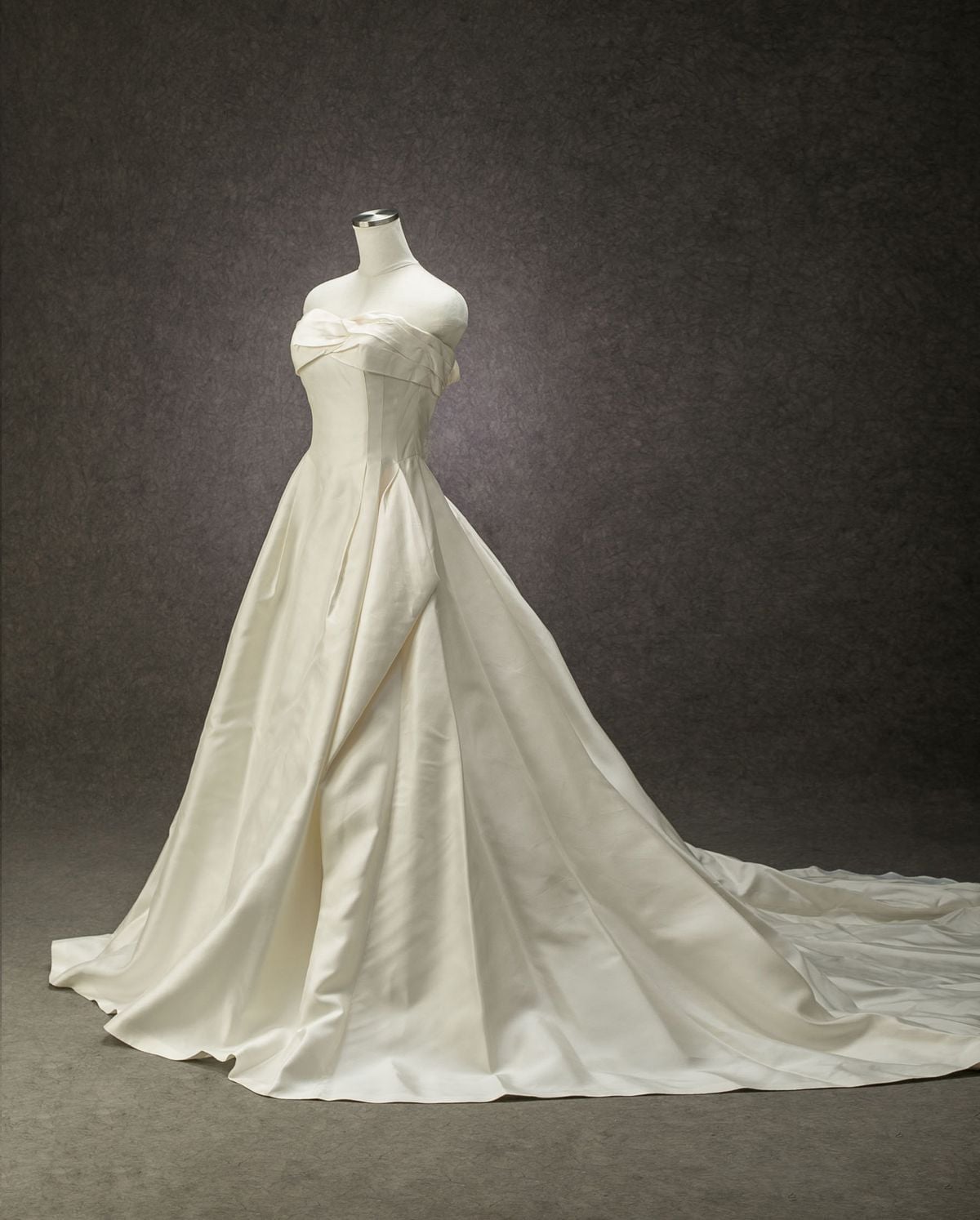 W-141 - ウェディングドレス