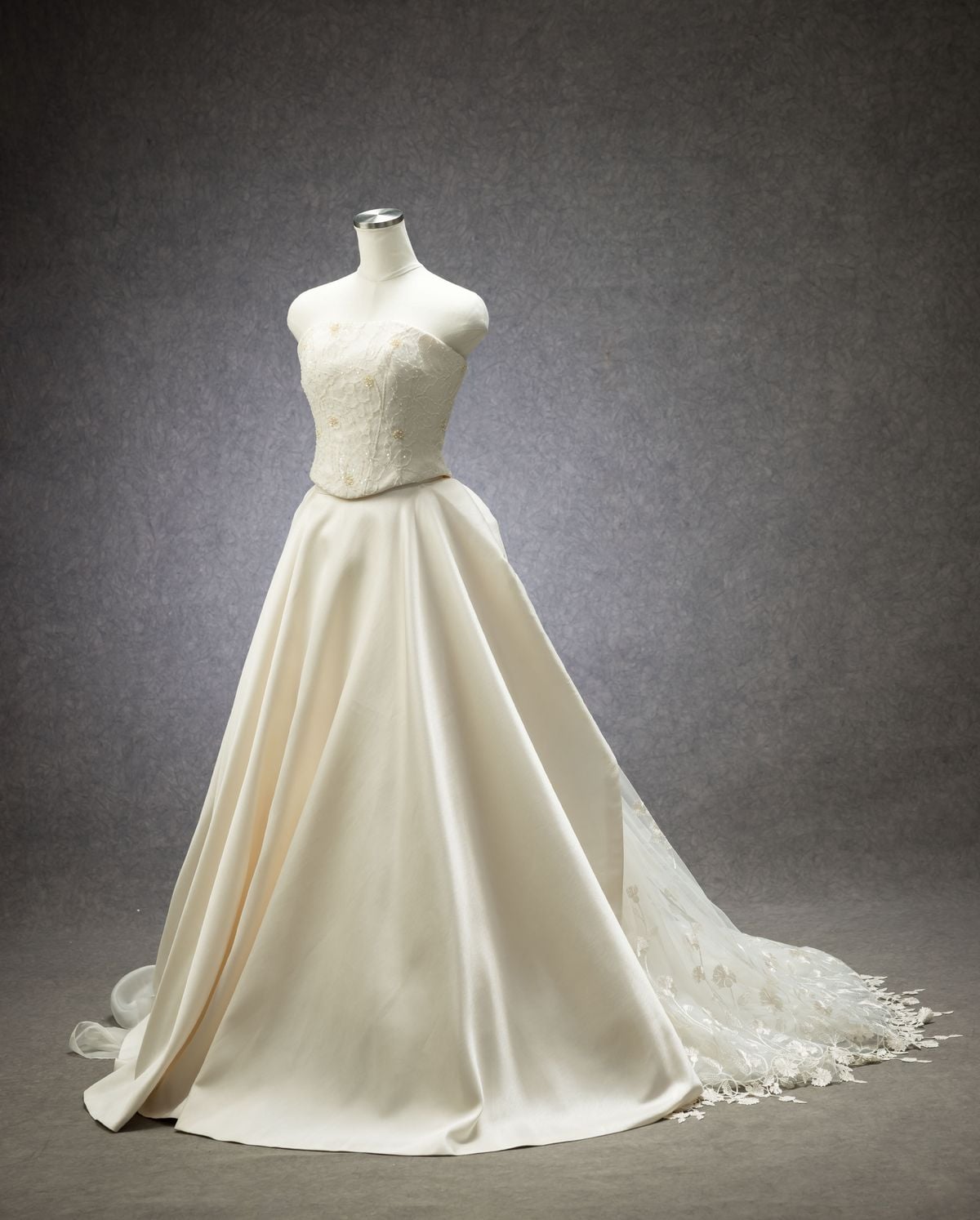 W-162 - ウェディングドレス