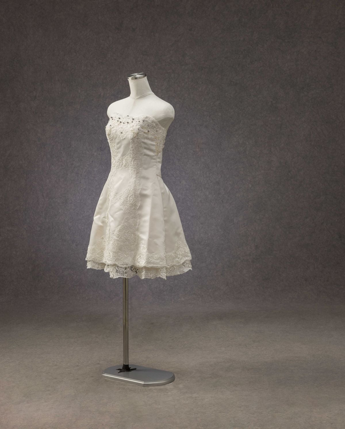 W-183 - ウェディングドレス