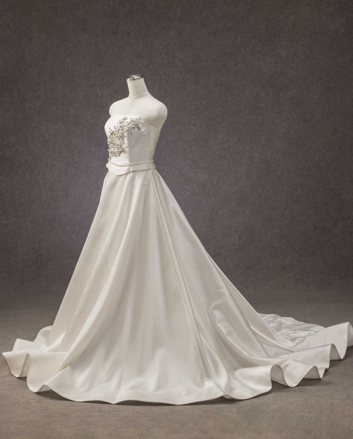 W-192 - ウェディングドレス