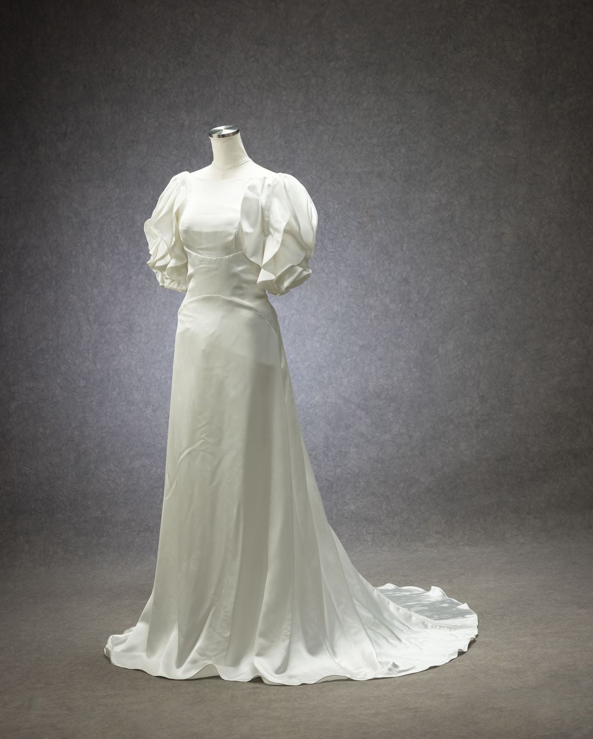 W-195 - ウェディングドレス