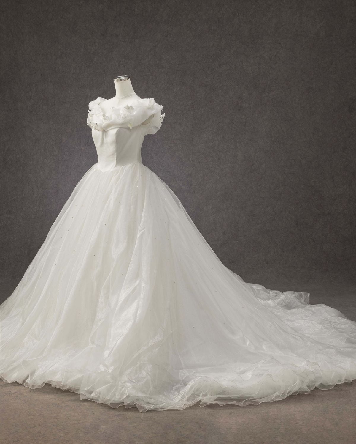 W-197 - ウェディングドレス