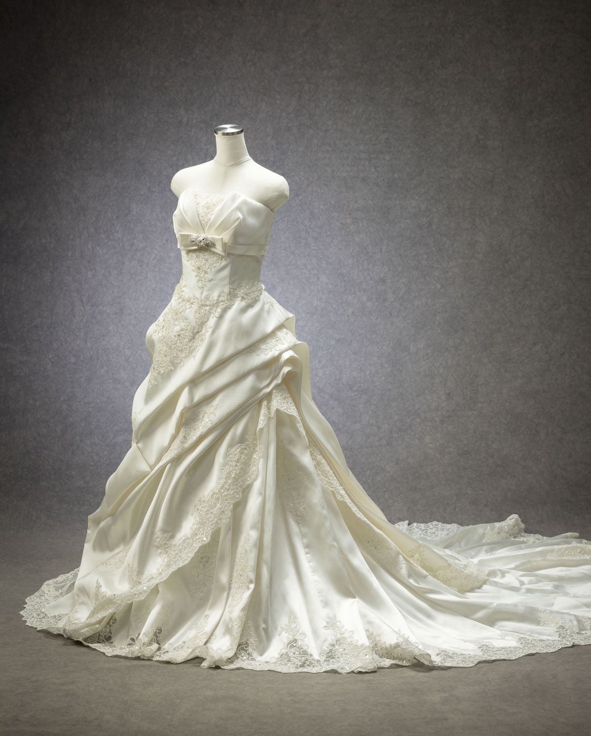 W-200 - ウェディングドレス