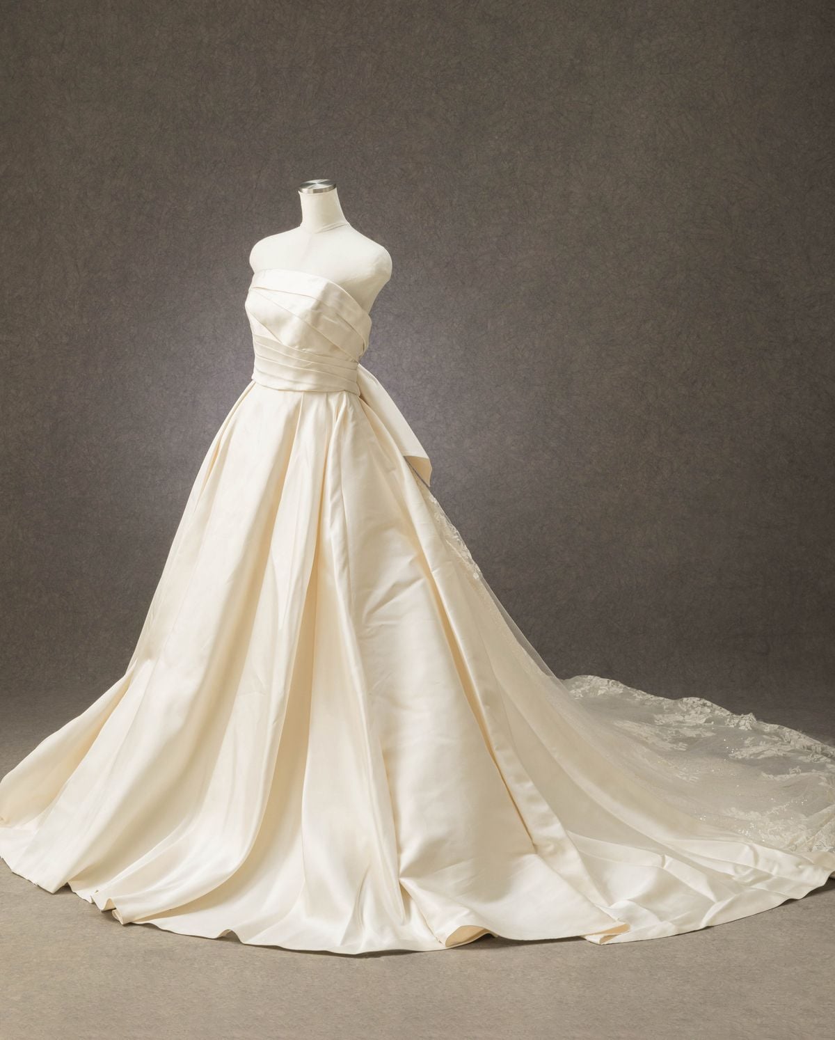 W-225 - ウェディングドレス