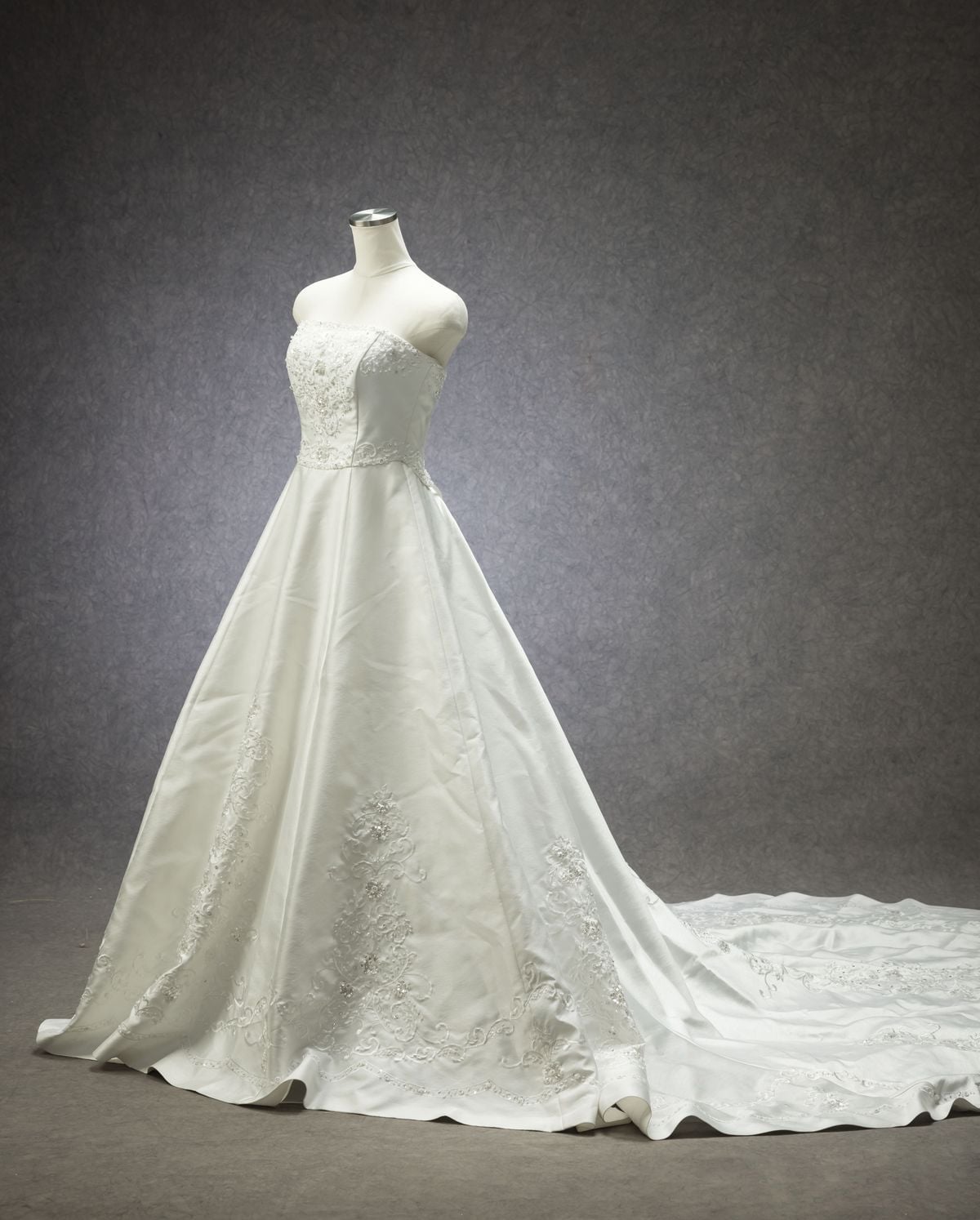 W-3 - ウェディングドレス