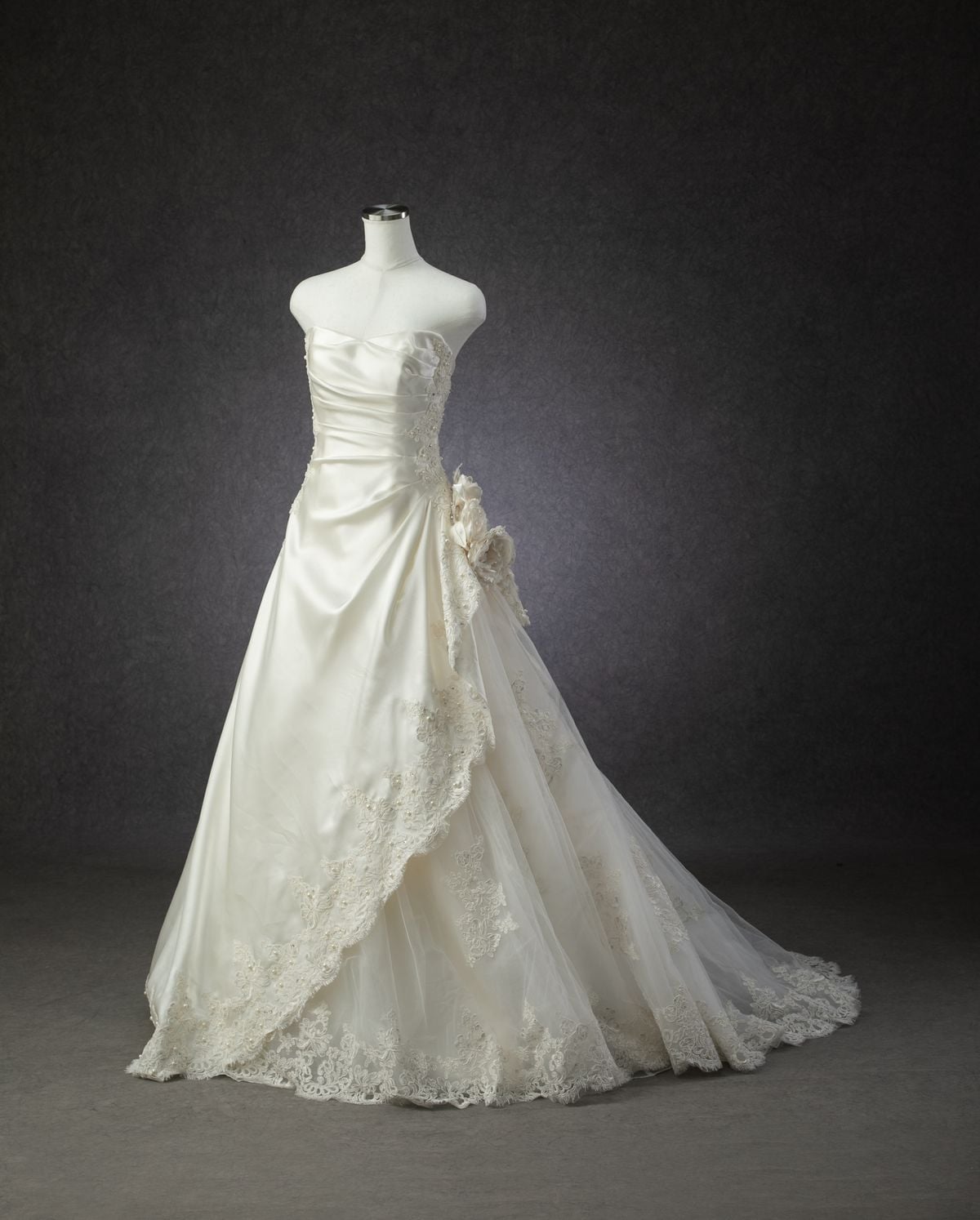 W-32 - ウェディングドレス