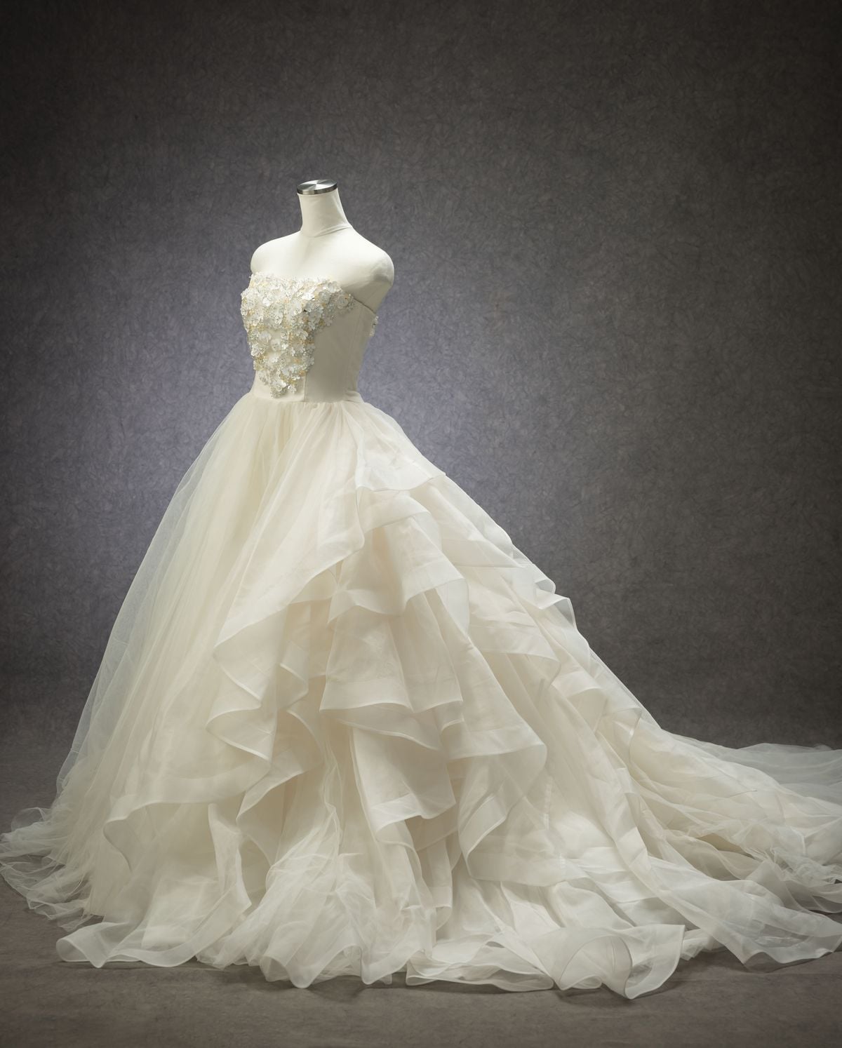 W-64 - ウェディングドレス