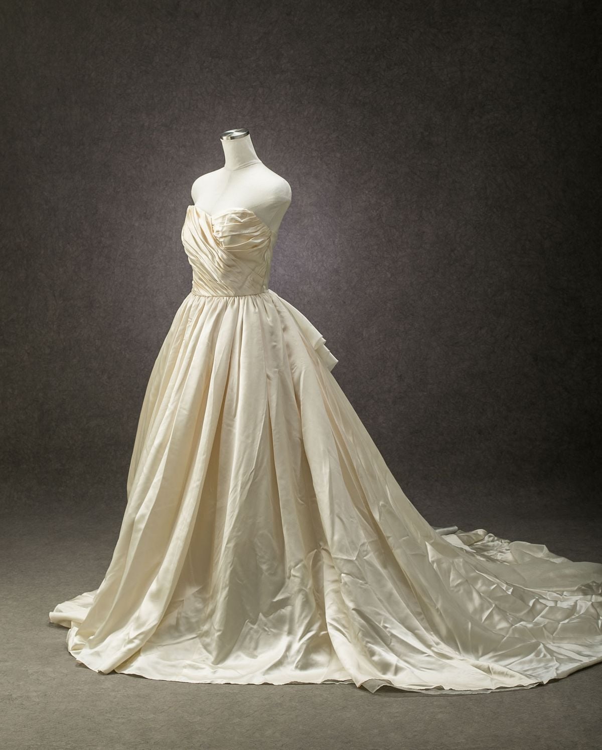 W-86 - ウェディングドレス